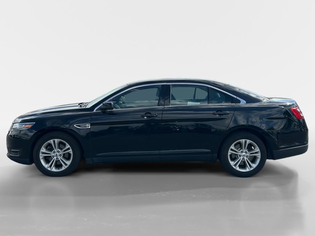 Used 2018 Ford Taurus SEL w/ Equipment Group 201A FWD image 2