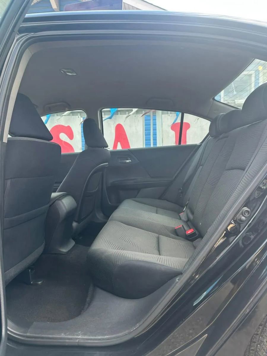 Used 2017 Honda Accord LX image 11