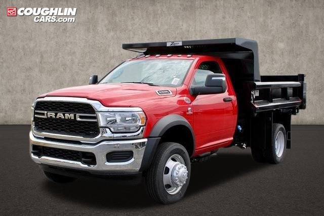 New 2024 RAM 5500 Tradesman image 3