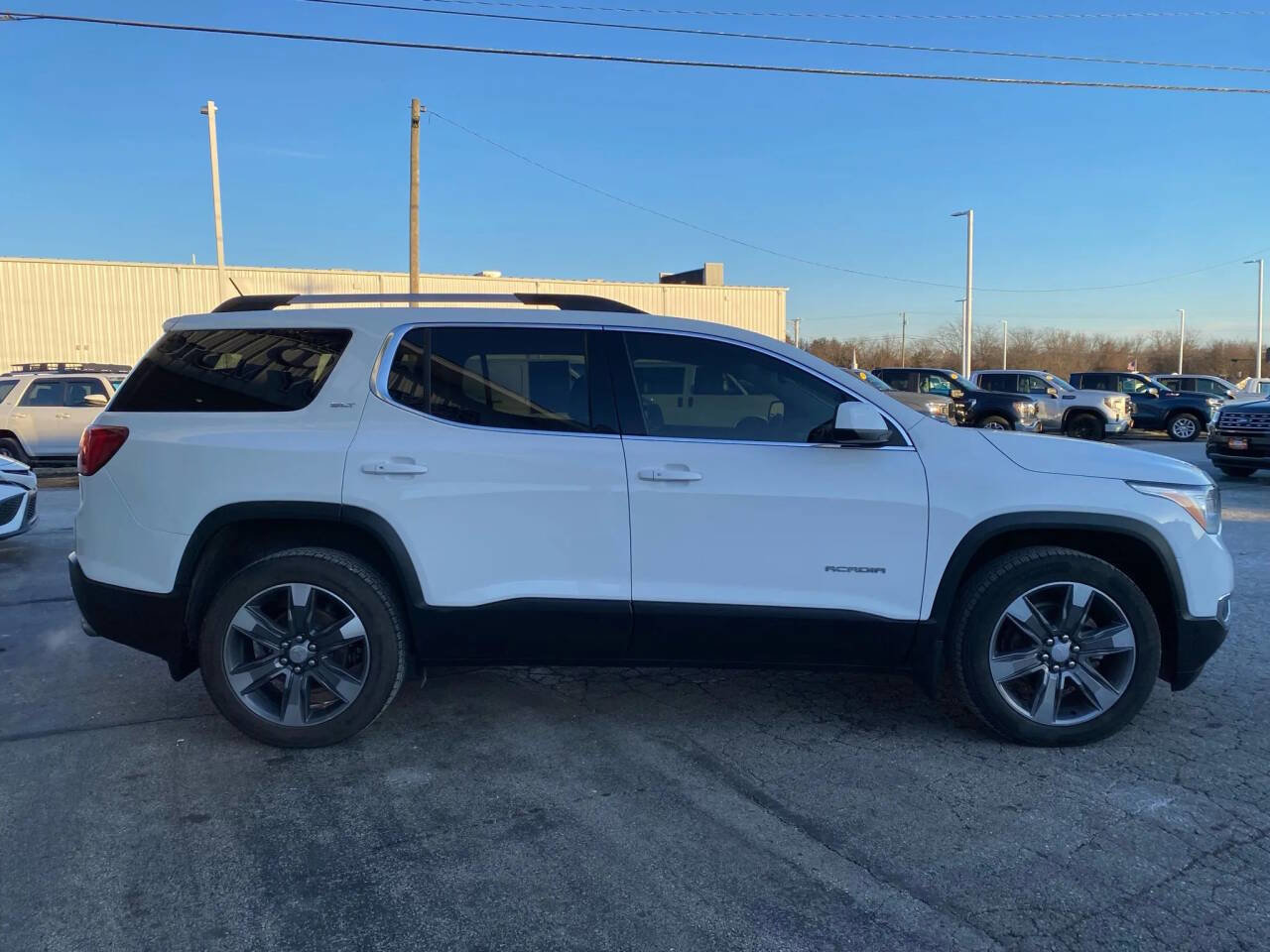 Used 2018 GMC Acadia SLT w/ LPO, Floor Liner Package image 8