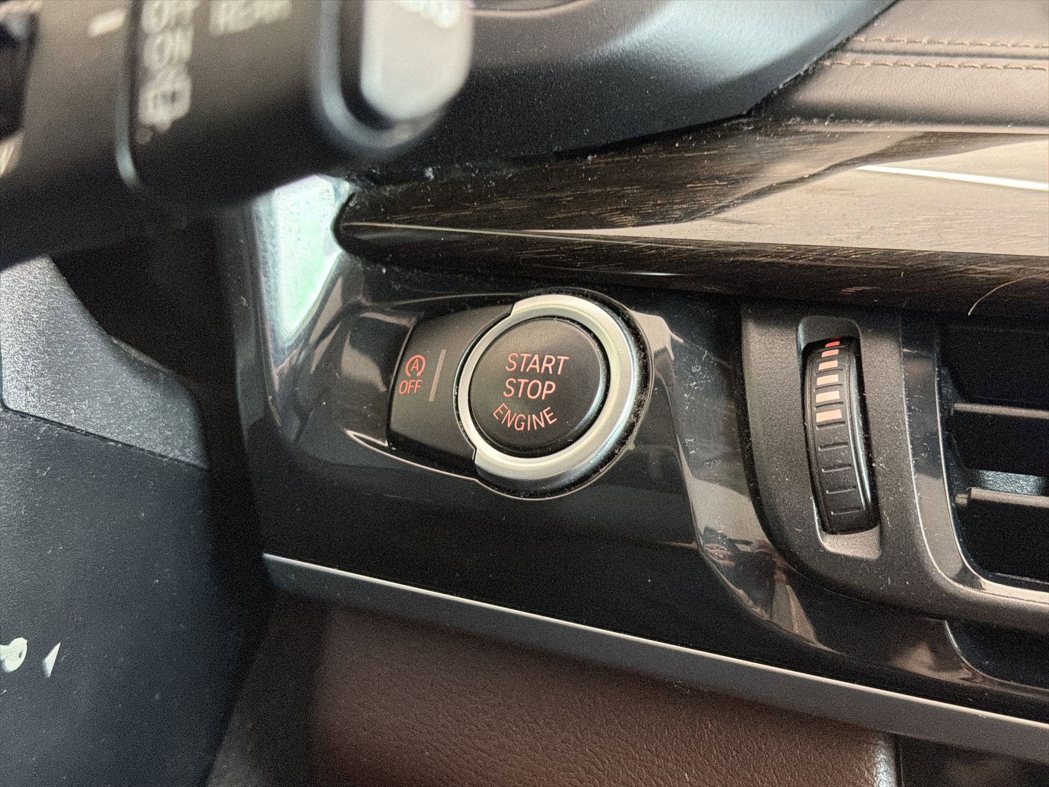 Used 2016 BMW X5 xDrive50i image 27