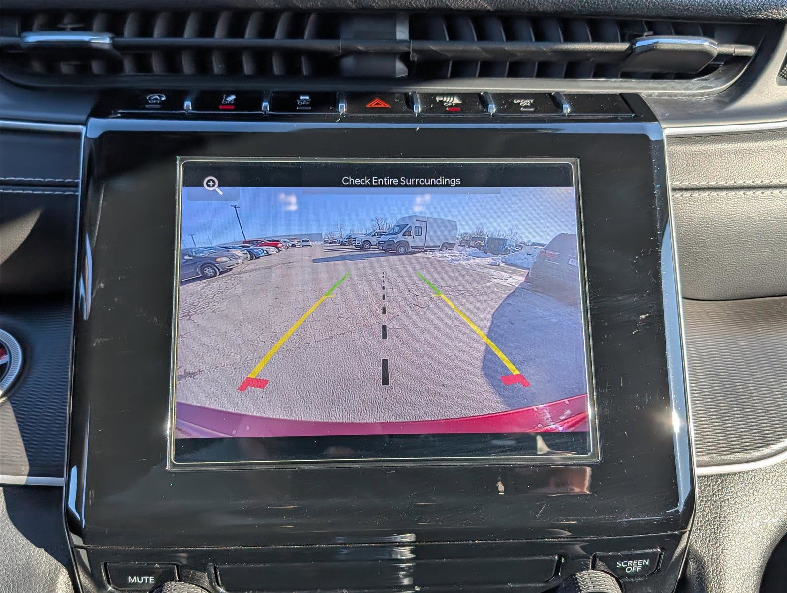 Used 2023 Jeep Grand Cherokee Laredo X image 28