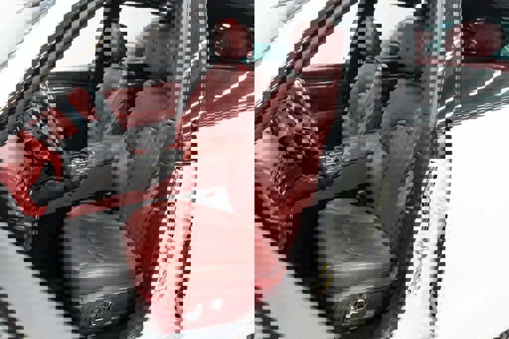 Used 2022 Maserati Levante GT image 8