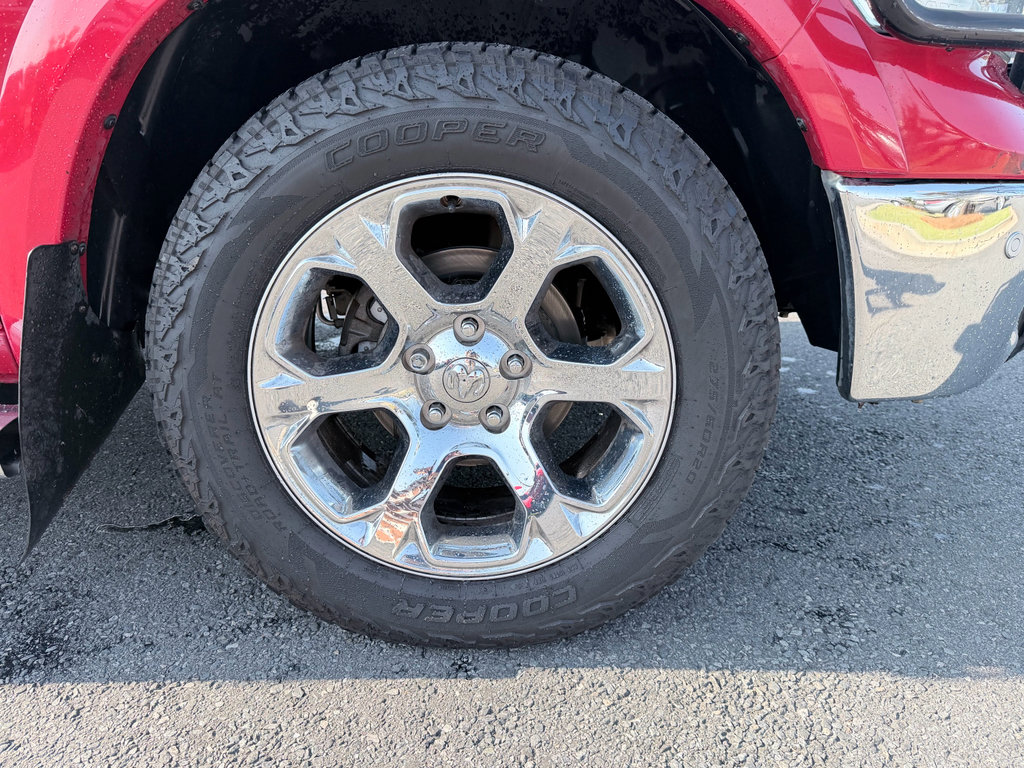 Used 2016 RAM 1500 Laramie w/ Convenience Group AWD/4WD image 21