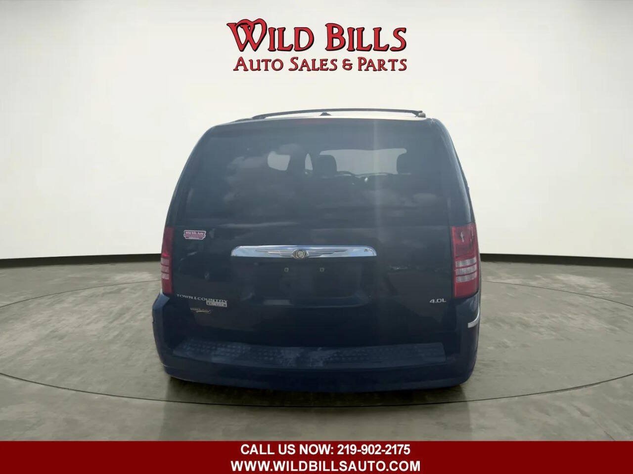 Used 2008 Chrysler Town & Country Limited w/ Entertainment Group #3 FWD image 22