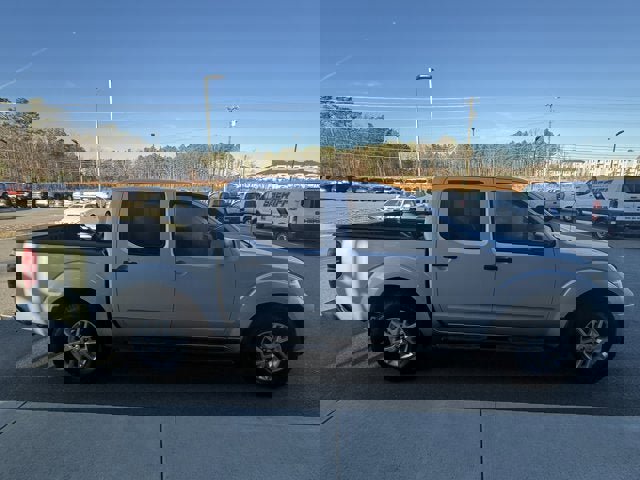 Used 2017 Nissan Frontier SV w/ SV Value Truck Package image 7