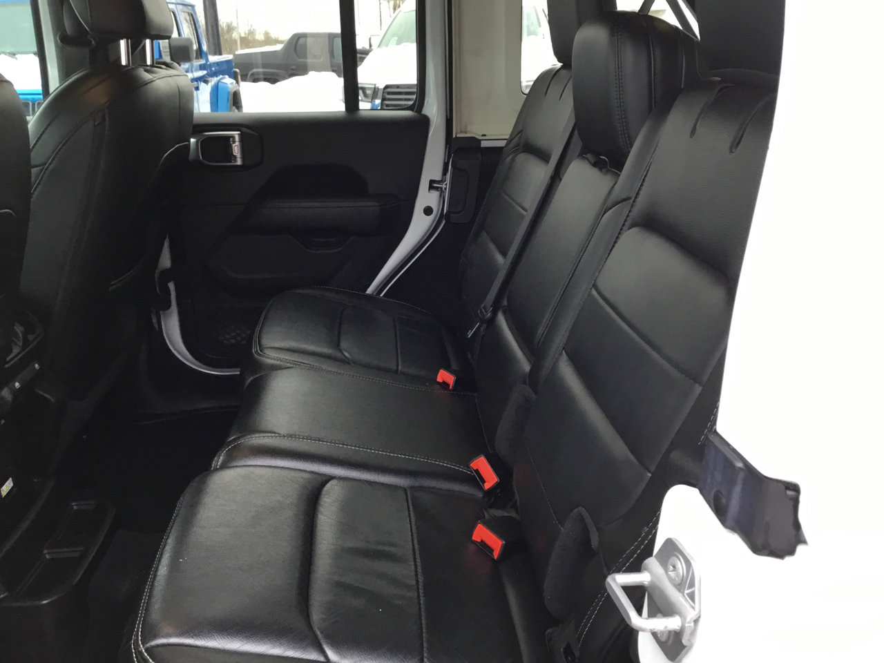 Used 2019 Jeep Wrangler Unlimited Sahara w/ Quick Order Package 24M Moab image 17