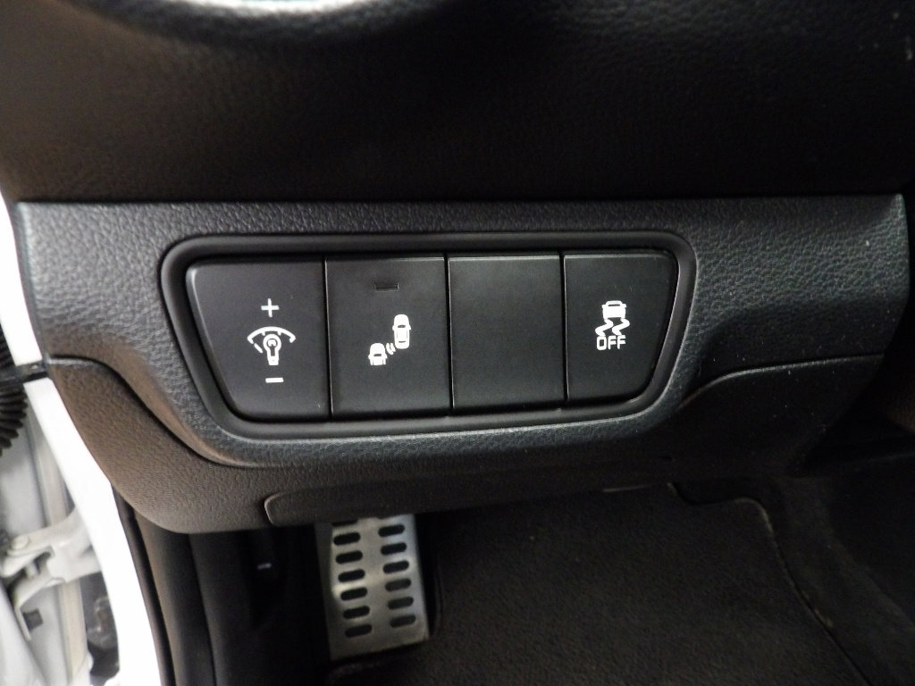 Used 2023 Kia Forte GT-Line image 26