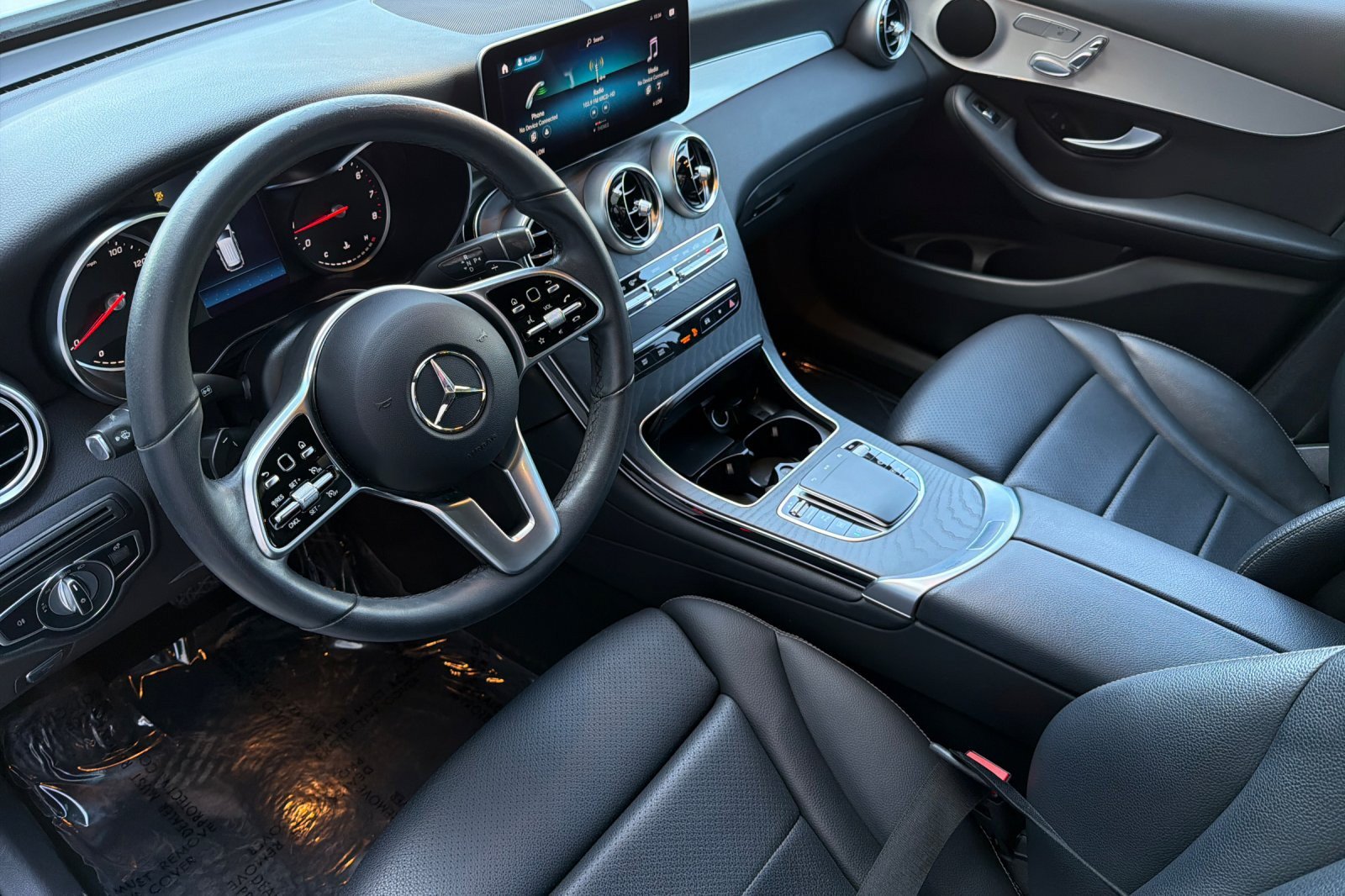 Used 2022 Mercedes-Benz GLC 300 image 9