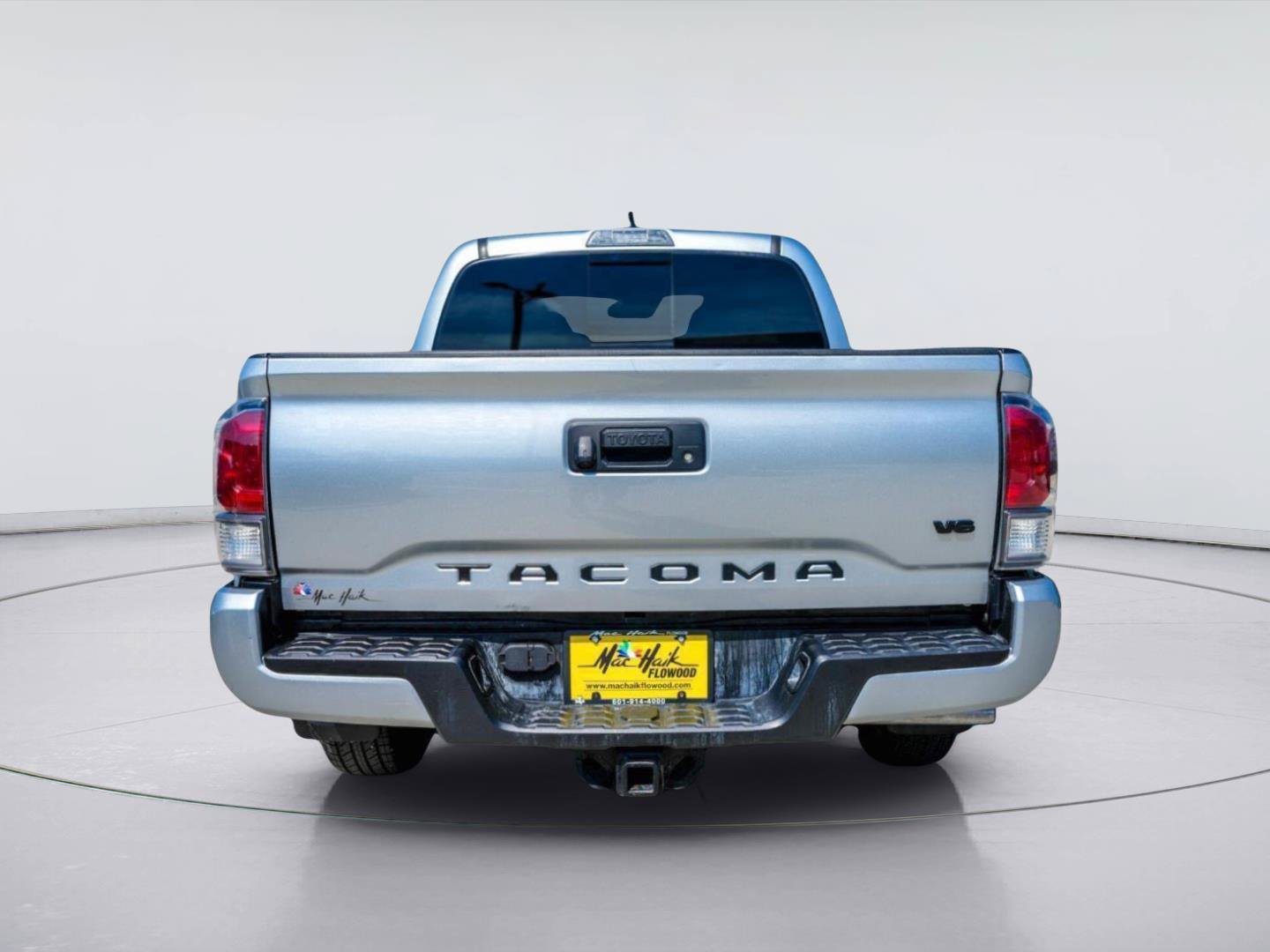 Used 2023 Toyota Tacoma TRD Sport AWD/4WD image 5