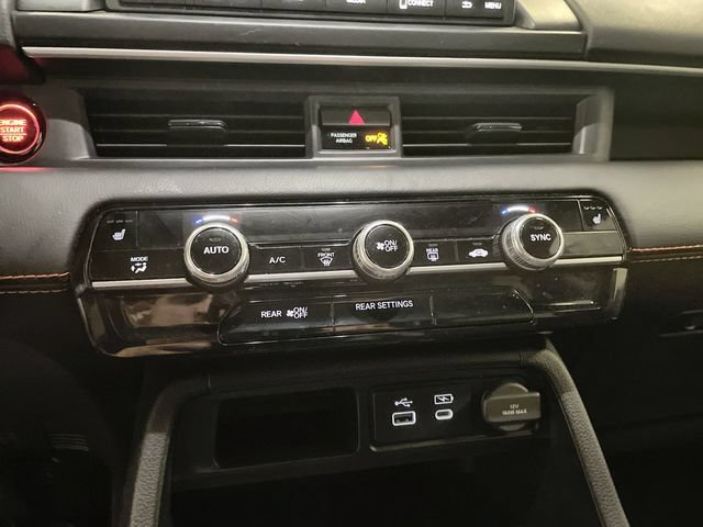 Certified 2025 Honda Pilot Sport image 18