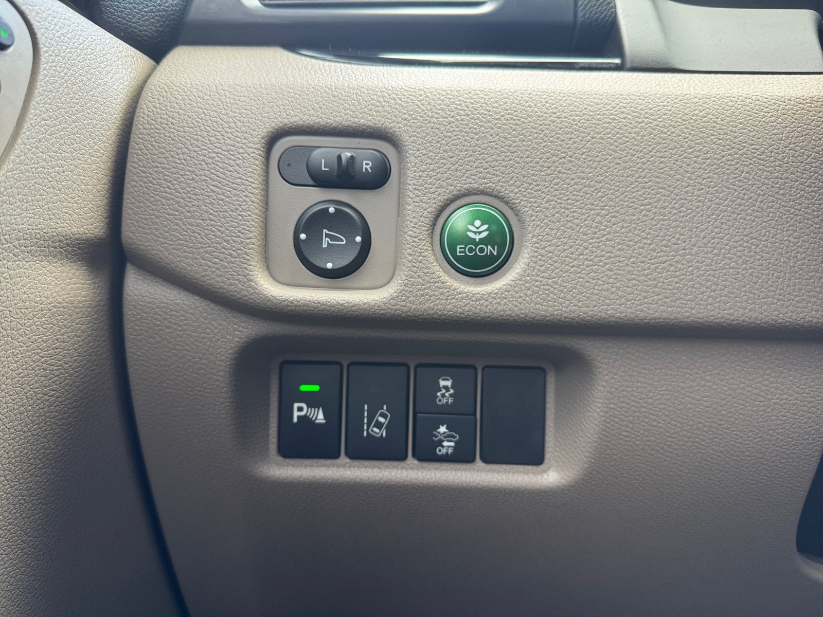 Used 2018 Honda Pilot Elite image 29