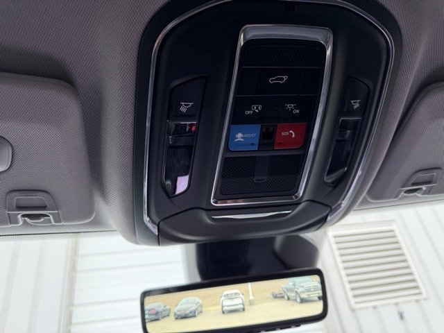 Used 2023 Jeep Grand Cherokee L Limited w/ Luxury Tech Group II image 34