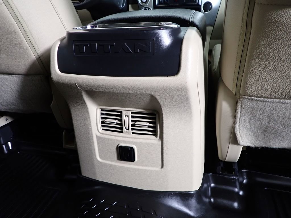 Used 2016 Nissan Titan SL image 46
