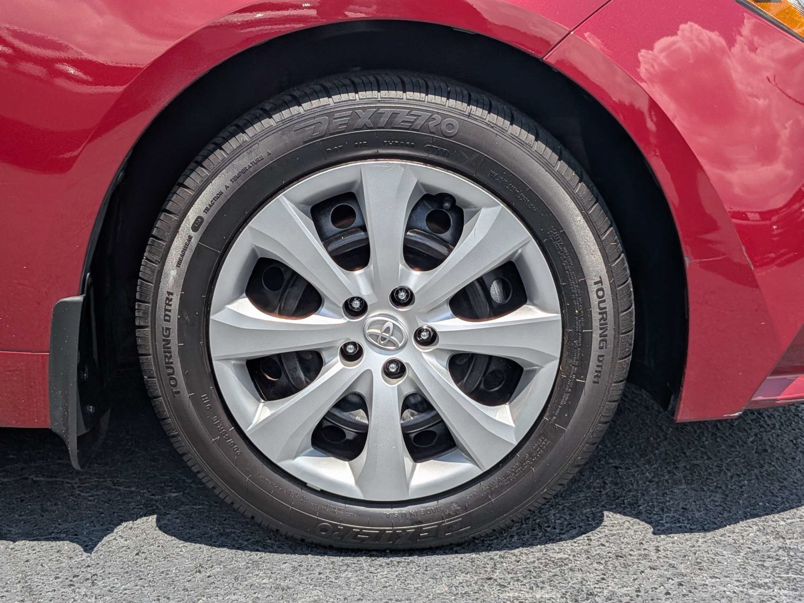 Used 2025 Toyota Corolla LE w/ Convenience Package FWD image 10