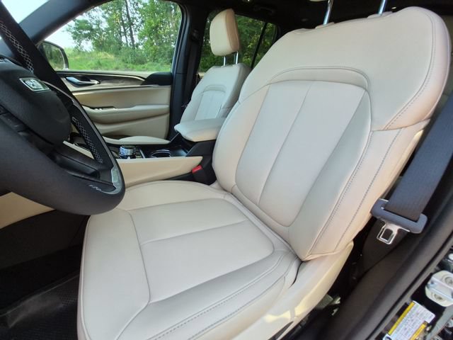 New 2026 Jeep Grand Cherokee Limited w/ Limited Altitude Package AWD/4WD image 27