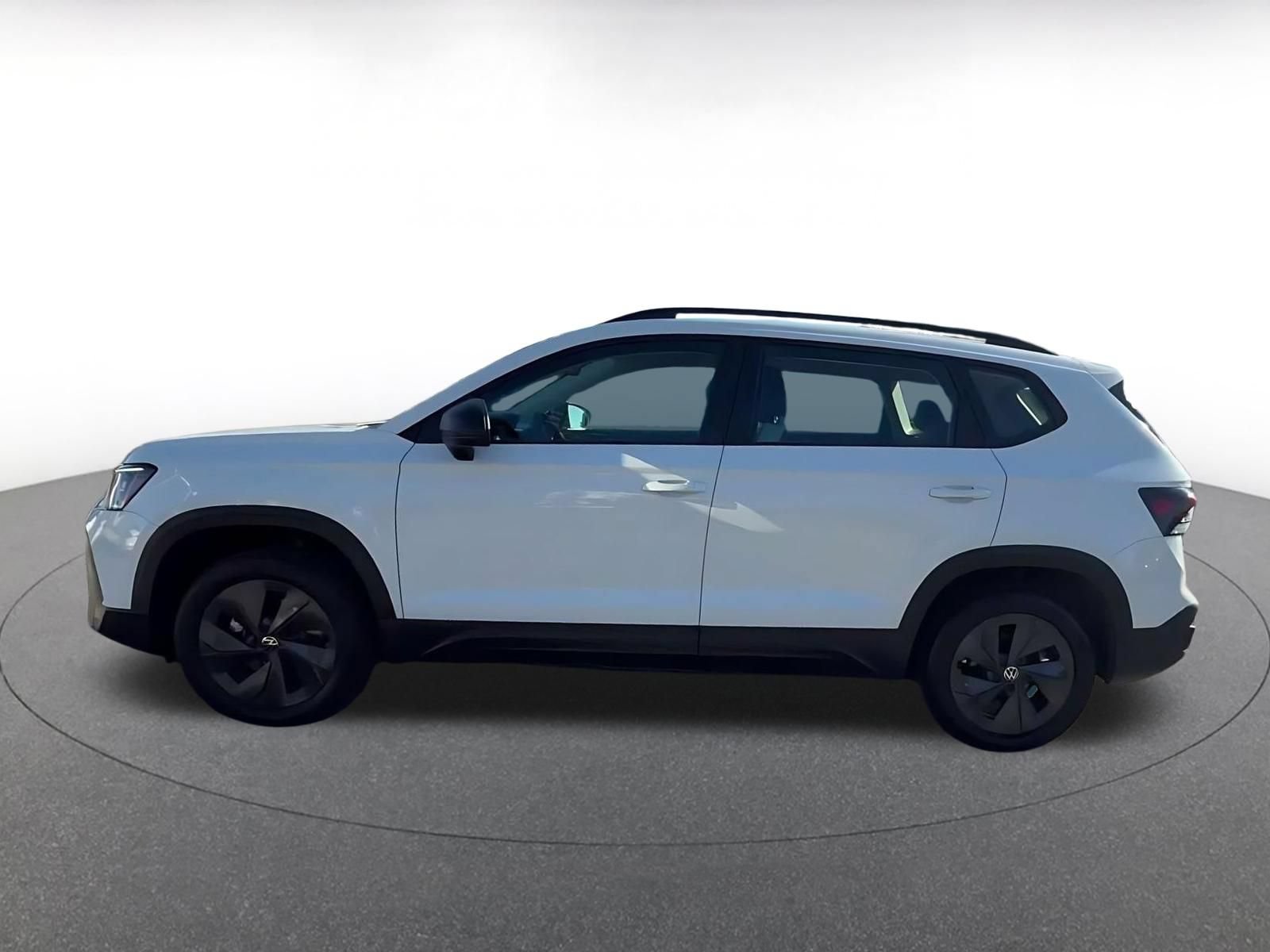 Used 2026 Volkswagen Taos S FWD image 8