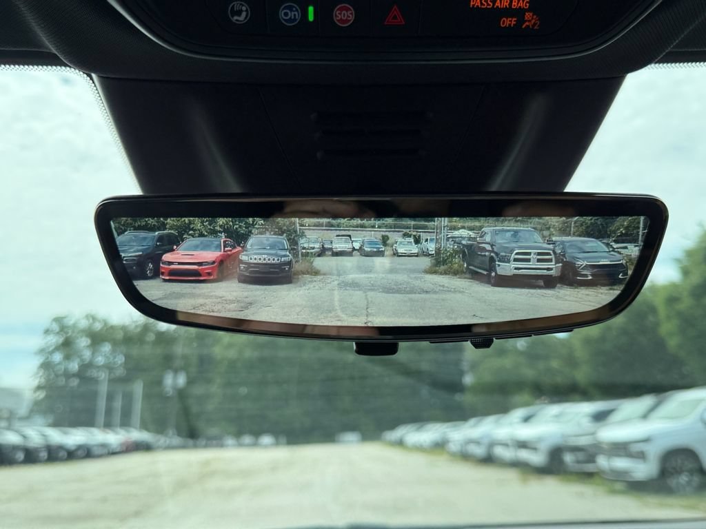 New 2026 Chevrolet Equinox EV RS w/ Convenience Package II AWD/4WD image 19