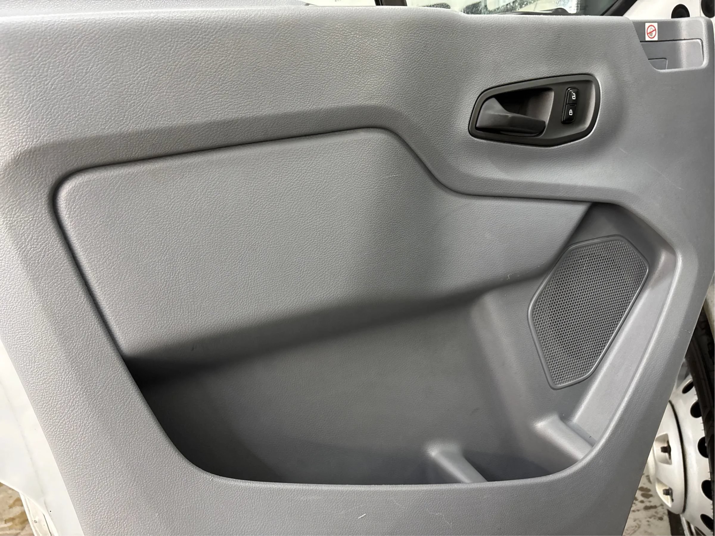 Used 2019 Ford Transit 350 XL RWD image 24