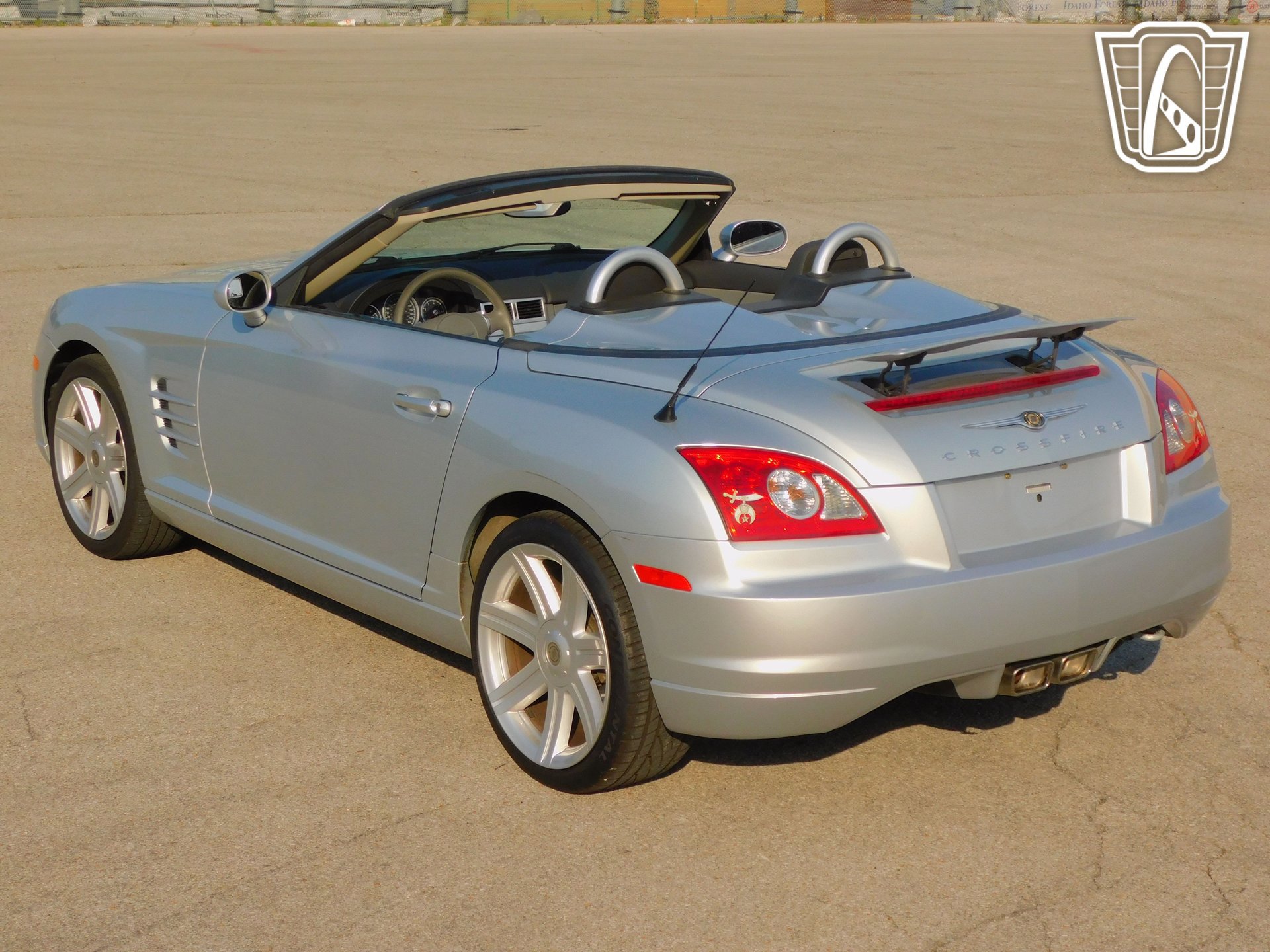 Used 2008 Chrysler Crossfire Limited RWD image 17