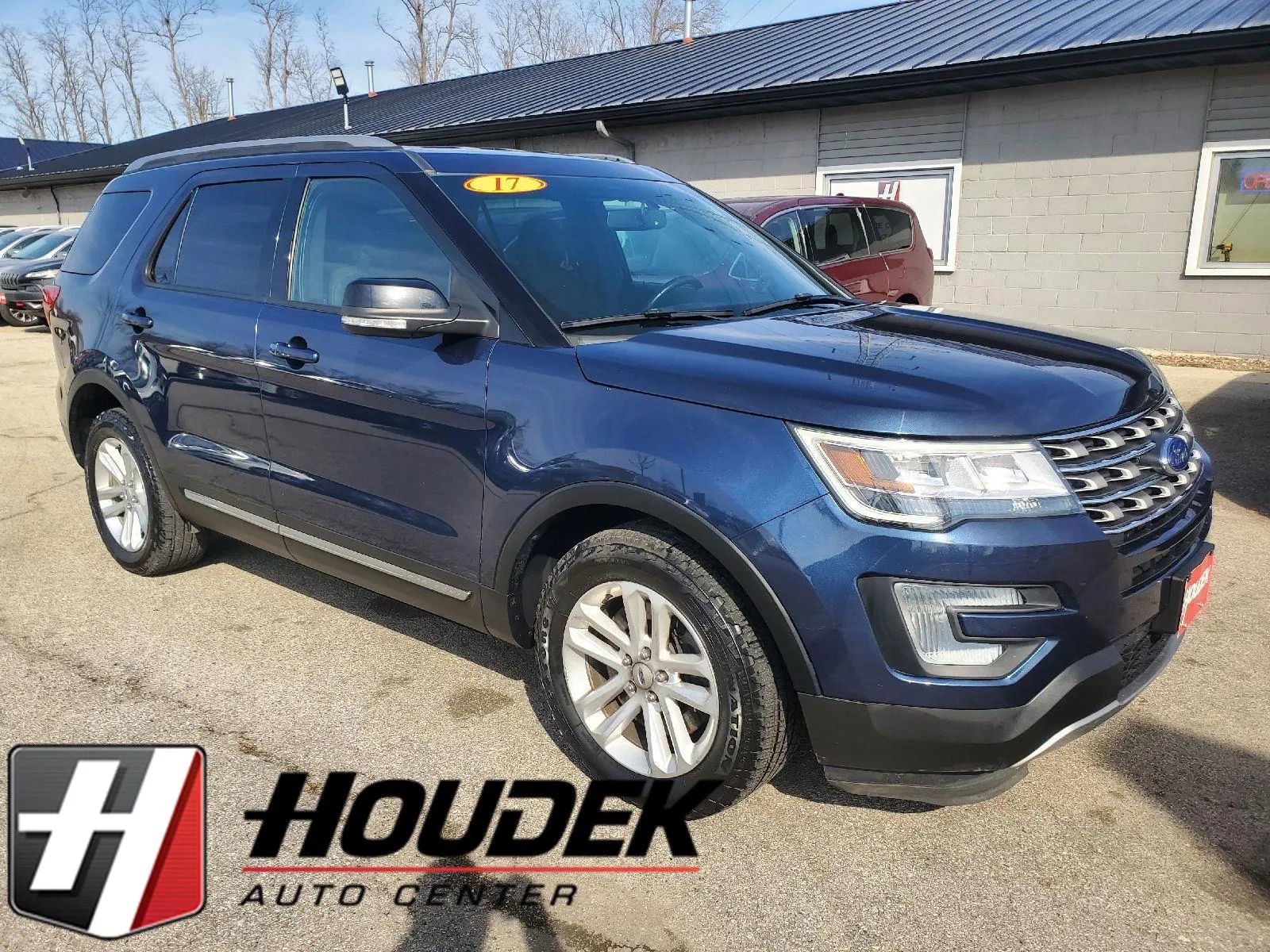 Used 2017 Ford Explorer XLT w/ Equipment Group 201A