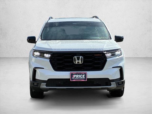 Used 2024 Honda Pilot TrailSport image 2