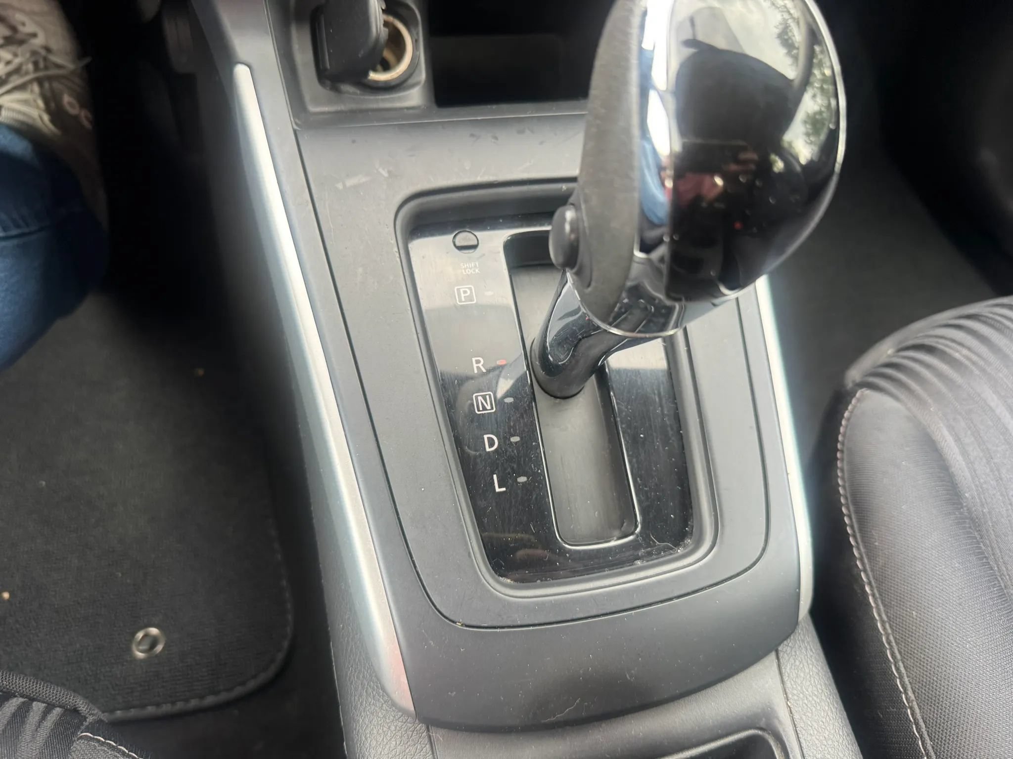 Used 2016 Nissan Sentra SV FWD image 27