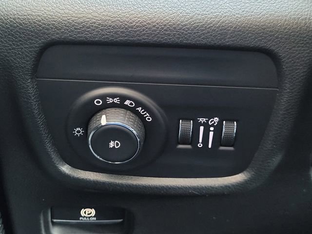 Certified 2024 Jeep Grand Cherokee Limited image 13