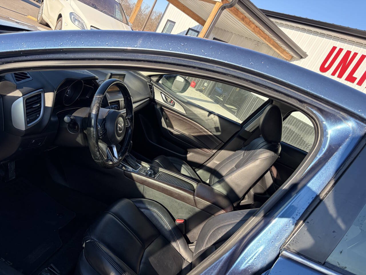 Used 2017 MAZDA MAZDA3 Touring FWD image 13
