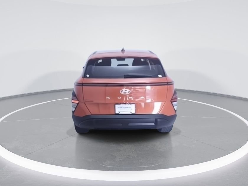 Used 2025 Hyundai Kona SE image 9