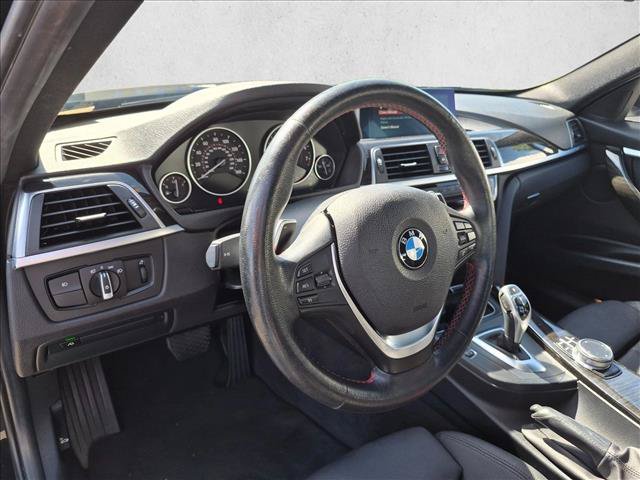 Used 2018 BMW 330i Sedan w/ Convenience Package RWD image 9