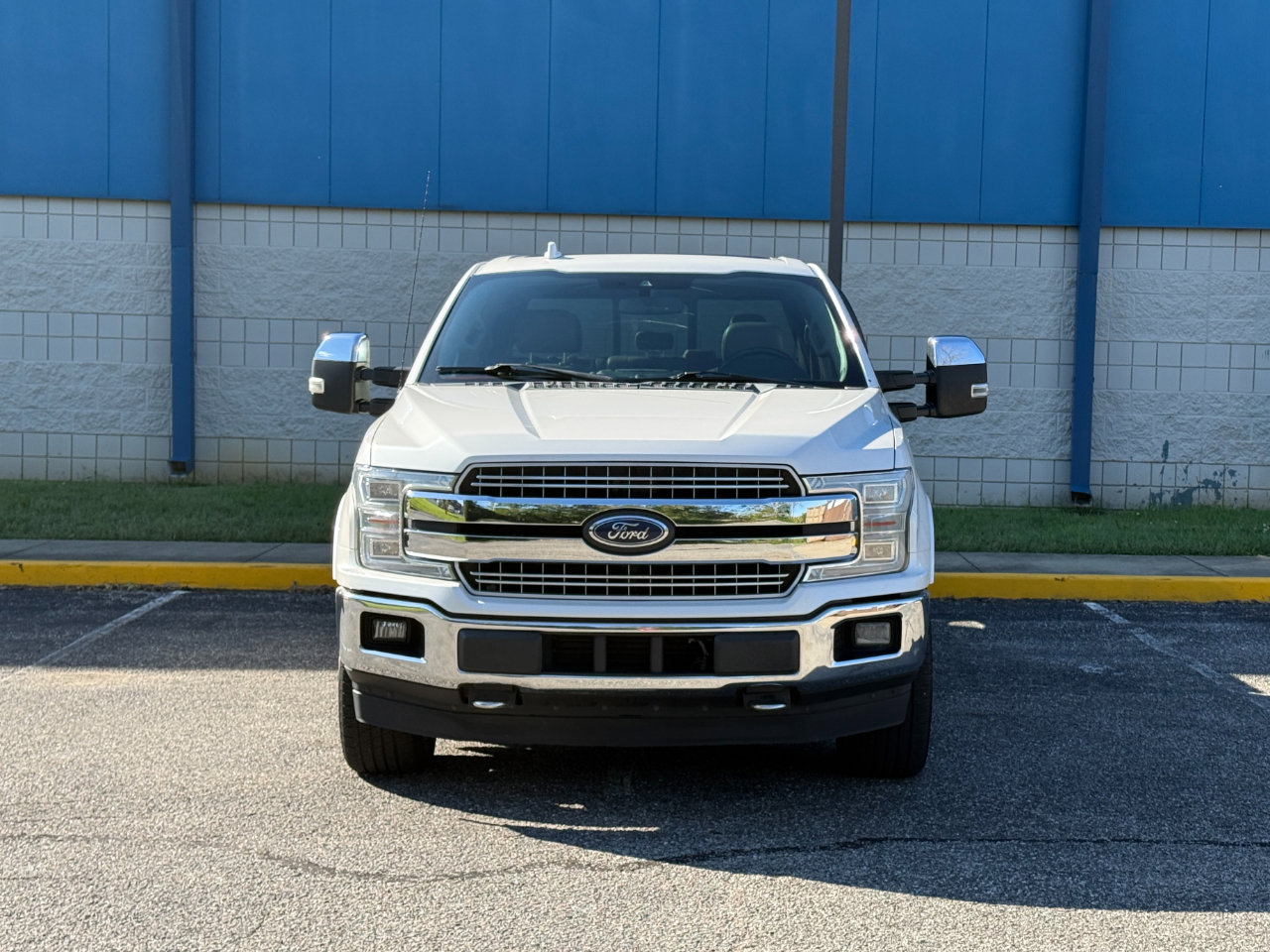 Used 2018 Ford F150 Lariat w/ Equipment Group 502A Luxury image 2