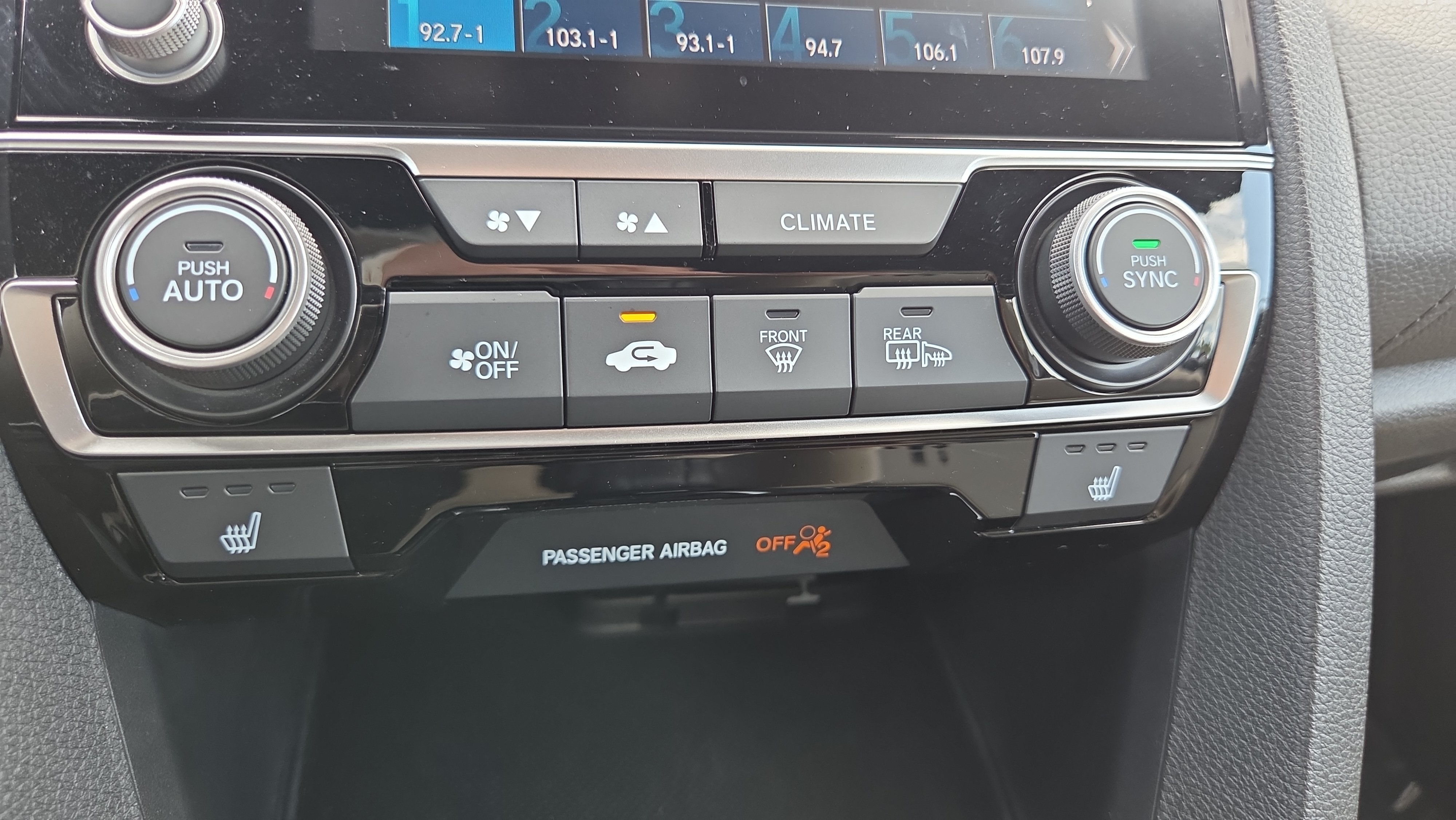 Certified 2019 Honda Civic Touring image 29