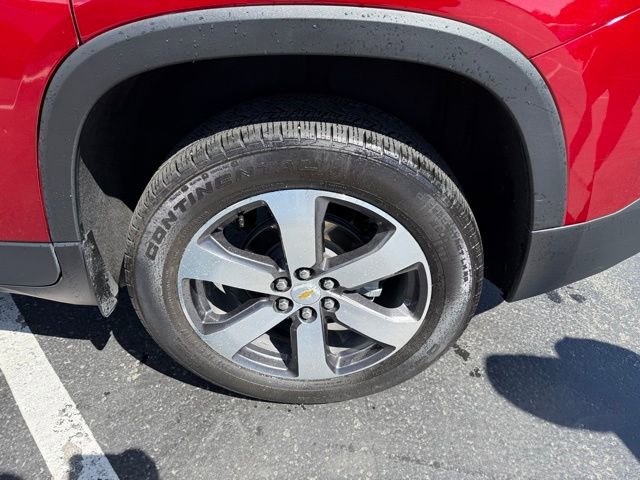 Used 2023 Chevrolet Traverse LT w/ LT Premium Package image 6