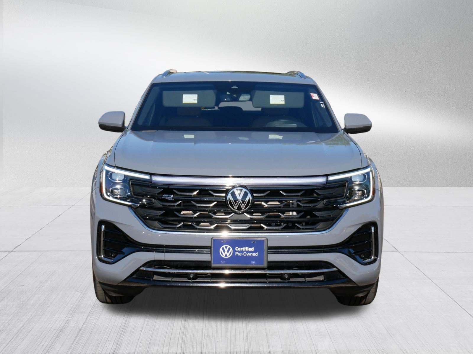 Certified 2024 Volkswagen Atlas Cross Sport SEL R-Line AWD/4WD image 2
