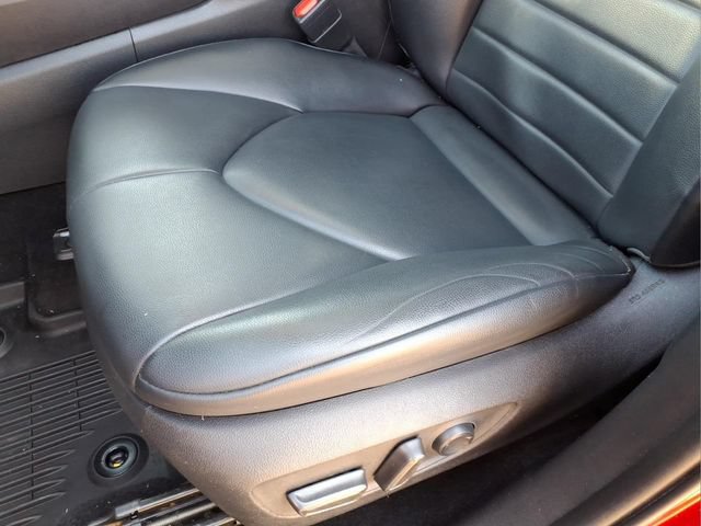 Used 2022 Toyota Highlander XLE AWD/4WD image 15