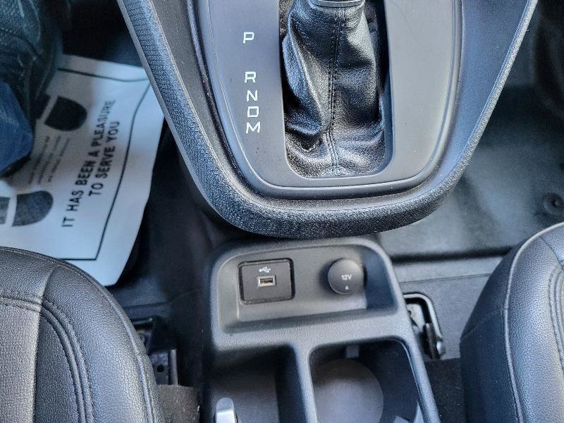 Used 2022 Ford Transit Connect XL image 25