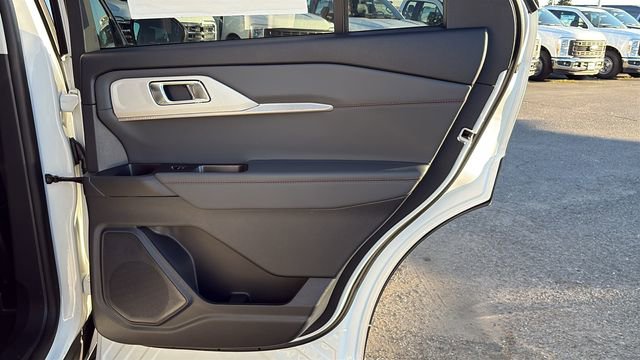 New 2026 Ford Explorer Active RWD image 11