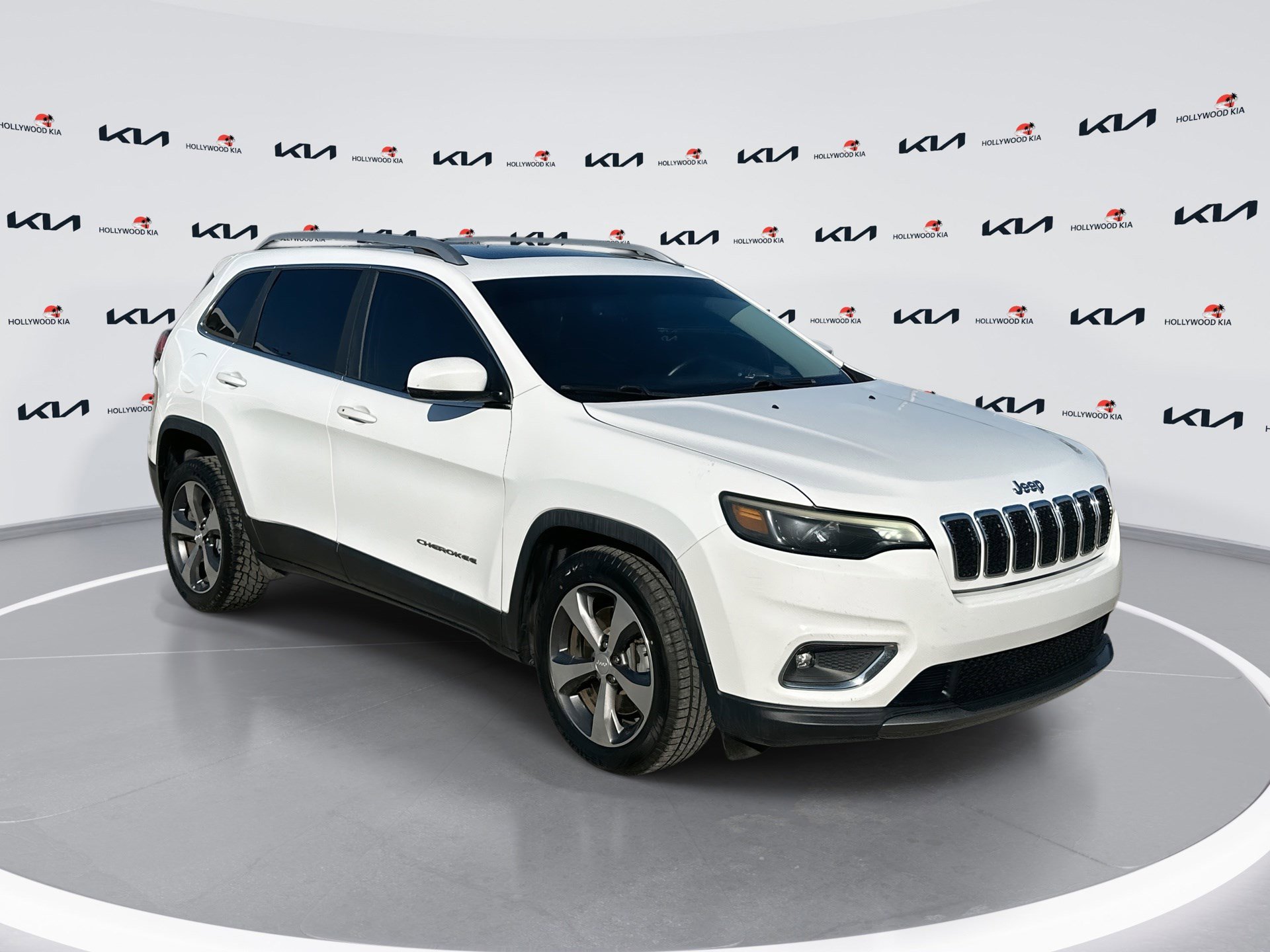 Used 2019 Jeep Cherokee Limited w/ Luxury Group