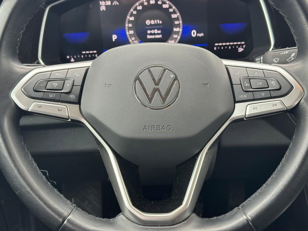 Used 2024 Volkswagen Jetta SE image 11