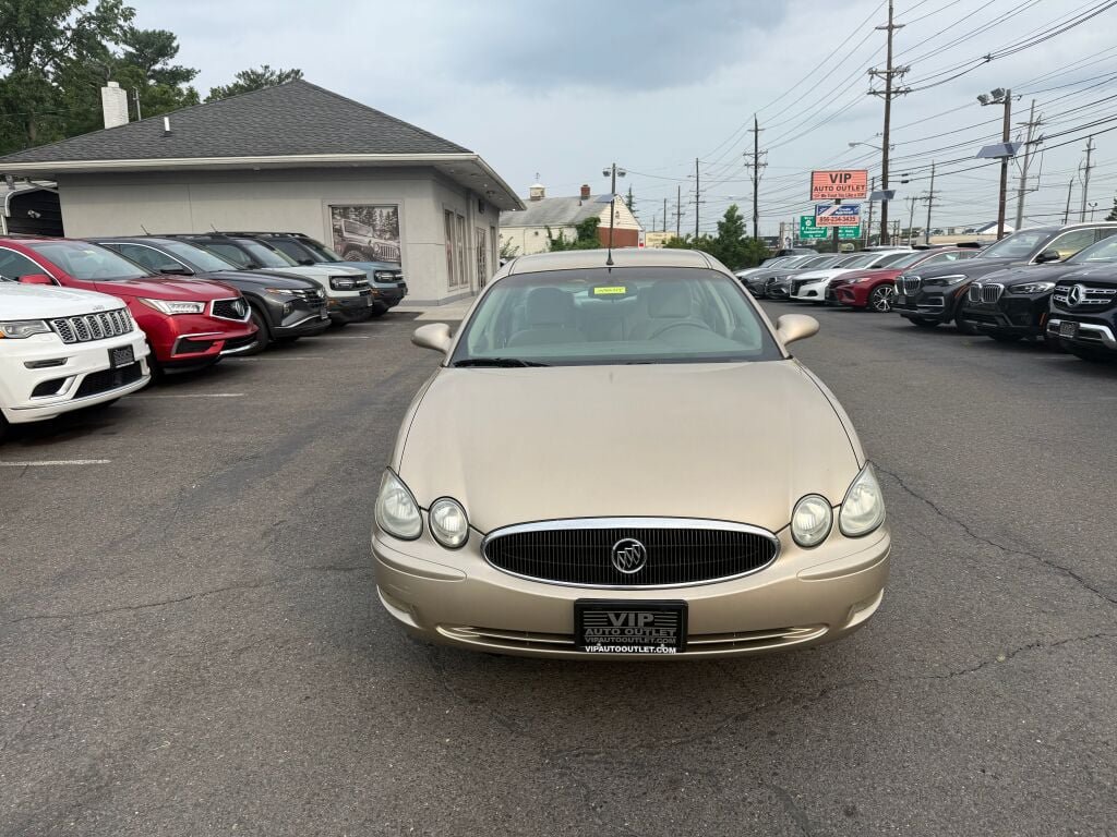 Used 2005 Buick LaCrosse CX FWD image 2