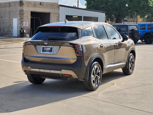 Used 2025 Nissan Kicks SV AWD/4WD image 14