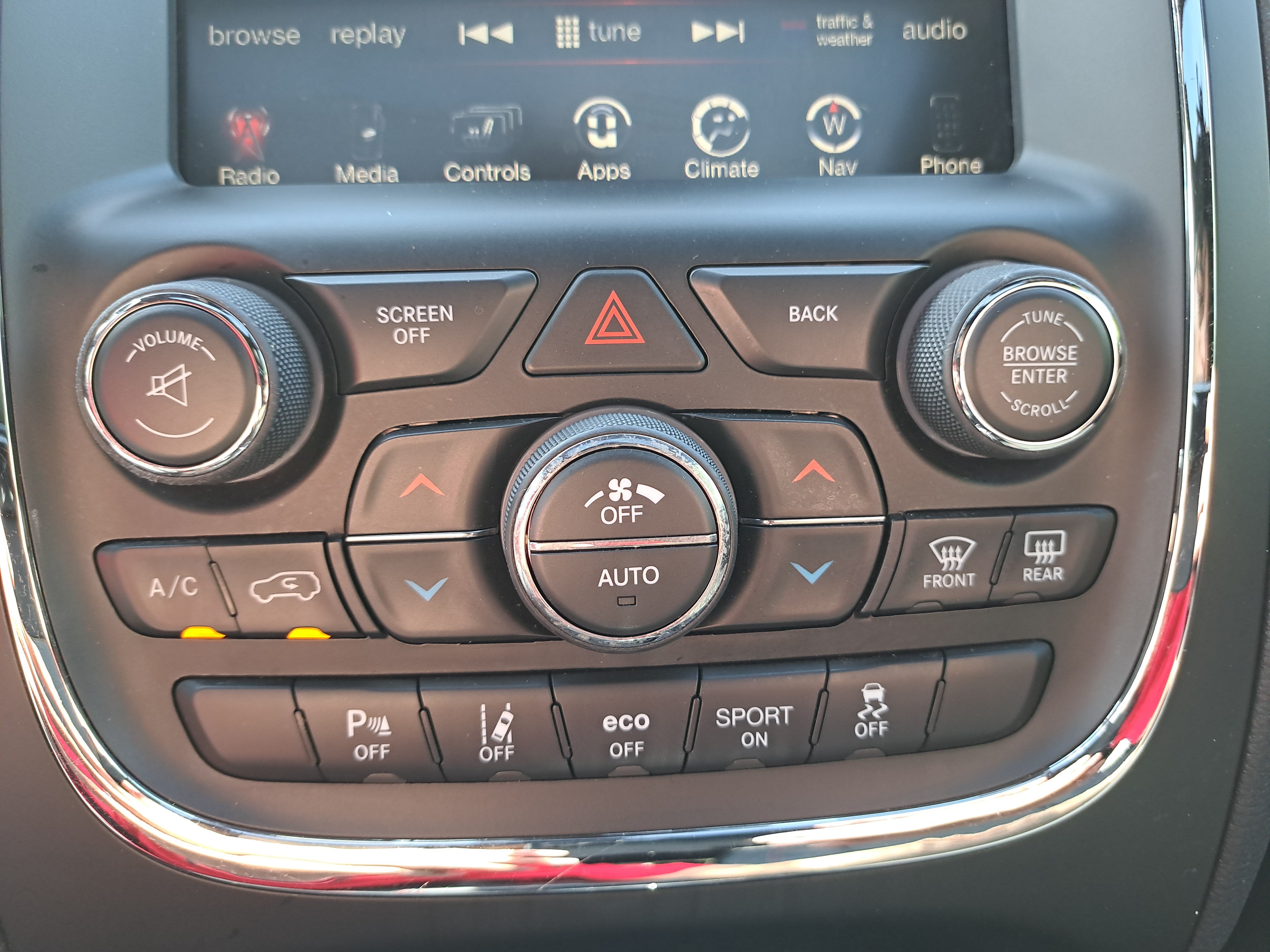 Used 2017 Dodge Durango R/T w/ Technology Group AWD/4WD image 23