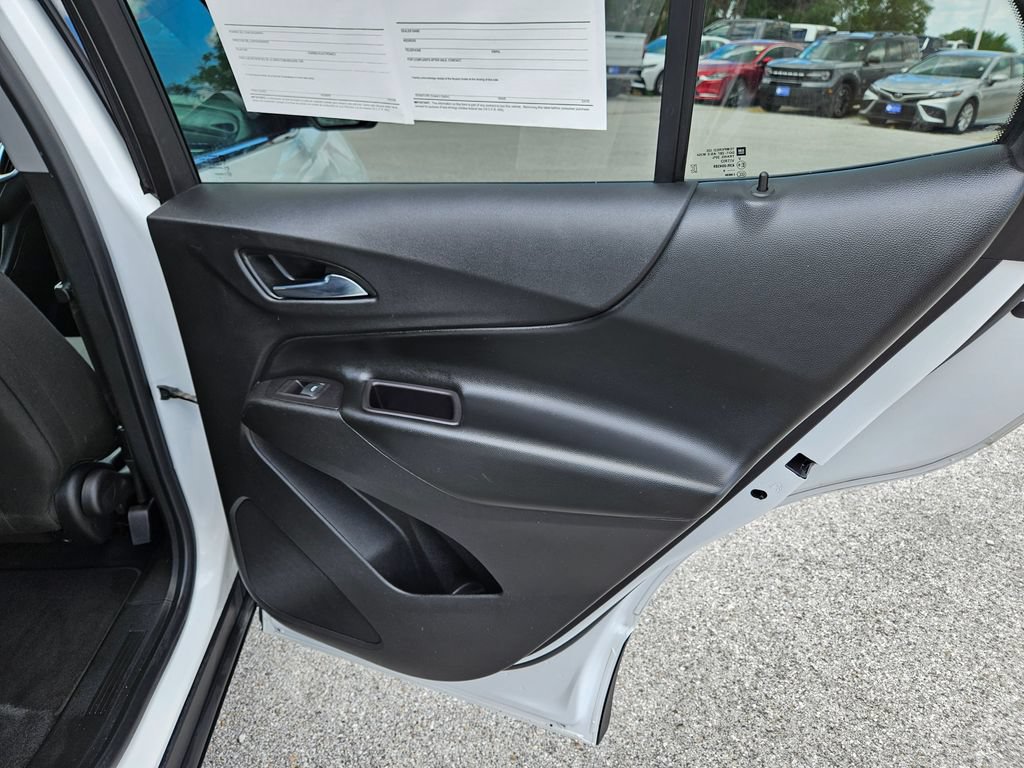 Used 2020 Chevrolet Equinox LT FWD image 27