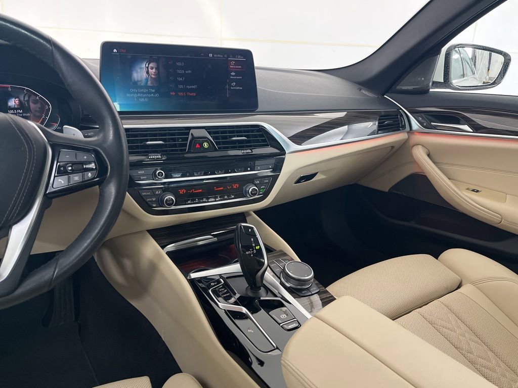 Used 2022 BMW 530i xDrive w/ Premium Package AWD/4WD image 34