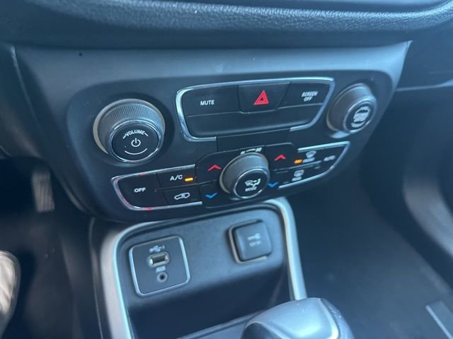 Used 2019 Jeep Compass Latitude image 20