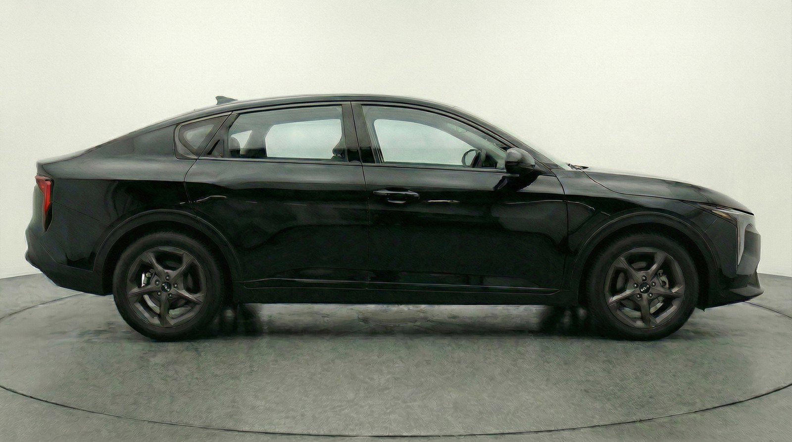 Used 2025 Kia K4 LXS image 11