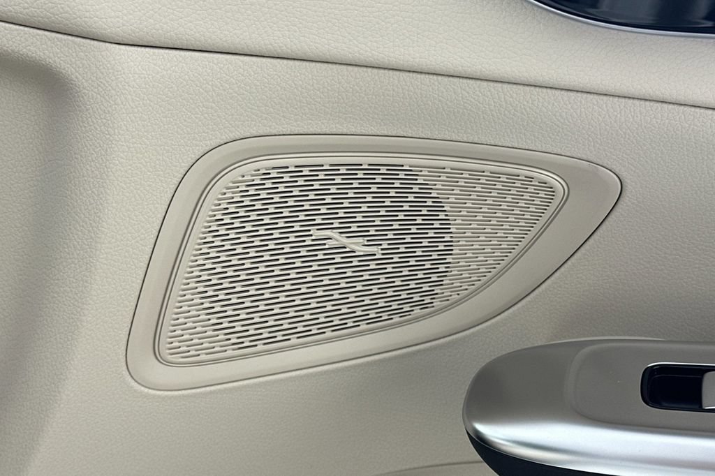Certified 2024 Mercedes-Benz C 300 Sedan image 21