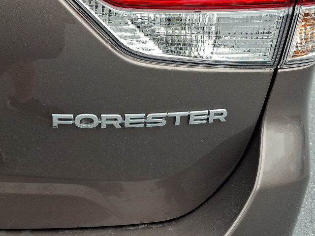 Certified 2022 Subaru Forester Premium AWD/4WD image 51