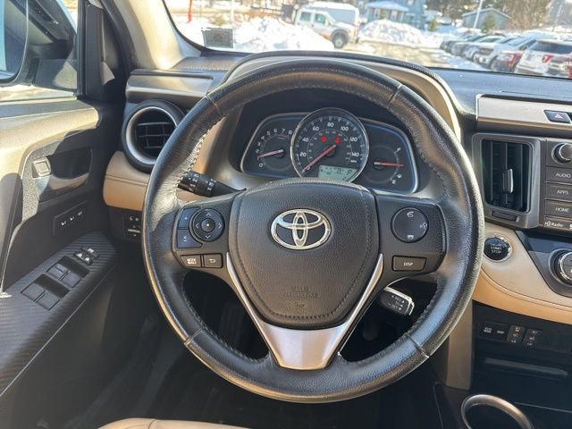 Used 2015 Toyota RAV4 Limited image 22
